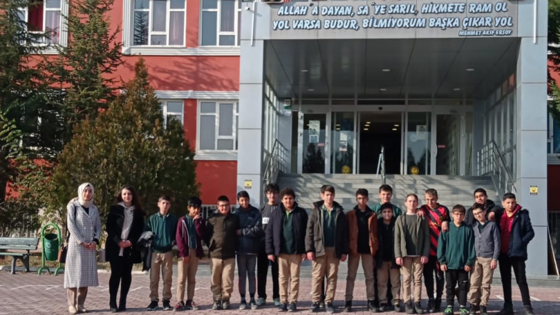 Okul 0tanıtım Günlerini Kapsamında Şehit Mehmet Lütfi Gülşen Anadolu İmam Hatip Lisesine Gezi Düzenlendi